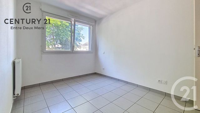 Appartement T3 à vendre - 3 pièces - 61.75 m2 - ARTIGUES PRES BORDEAUX - 33 - AQUITAINE - Century 21 Entre Deux Mers