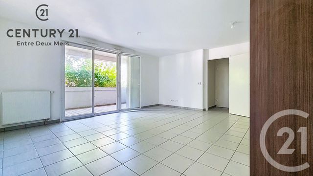 Appartement T3 à vendre - 3 pièces - 61.75 m2 - ARTIGUES PRES BORDEAUX - 33 - AQUITAINE - Century 21 Entre Deux Mers