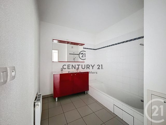 Appartement T3 à vendre - 3 pièces - 63.0 m2 - FLOIRAC - 33 - AQUITAINE - Century 21 Entre Deux Mers