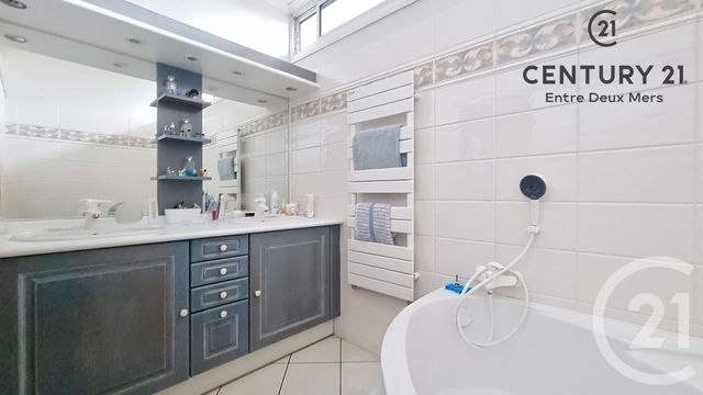 maison à vendre - 4 pièces - 86.0 m2 - CARBON BLANC - 33 - AQUITAINE - Century 21 Entre Deux Mers