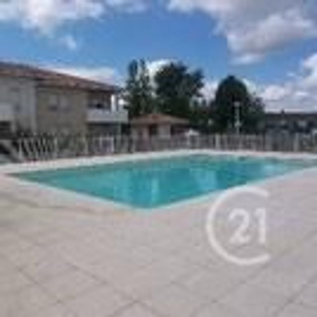 Appartement F2 à louer - 2 pièces - 41.13 m2 - ST ANDRE DE CUBZAC - 33 - AQUITAINE - Century 21 Entre Deux Mers