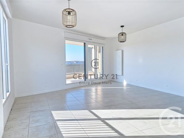 Appartement F3 à louer - 3 pièces - 90.0 m2 - BORDEAUX - 33 - AQUITAINE - Century 21 Entre Deux Mers