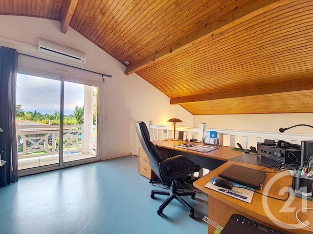 maison à vendre - 7 pièces - 165.0 m2 - ARTIGUES PRES BORDEAUX - 33 - AQUITAINE - Century 21 Entre Deux Mers maison à vendre - 7 pièces - 165.0 m2 - ARTIGUES PRES BORDEAUX - 33 - AQUITAINE - Century 21 Entre Deux Mers