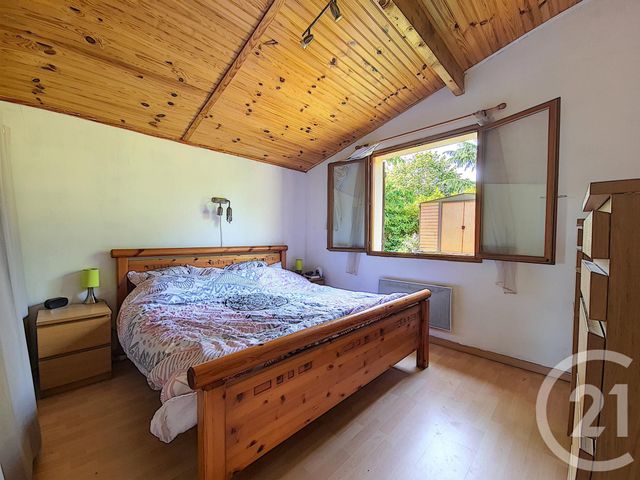 Afficher la photo en grand maison à vendre - 6 pièces - 110.0 m2 - ARTIGUES PRES BORDEAUX - 33 - AQUITAINE - Century 21 Entre Deux Mers