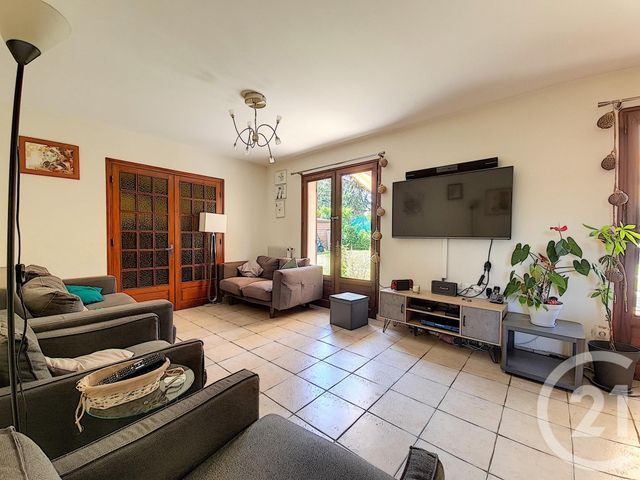 Afficher la photo en grand maison à vendre - 6 pièces - 110.0 m2 - ARTIGUES PRES BORDEAUX - 33 - AQUITAINE - Century 21 Entre Deux Mers
