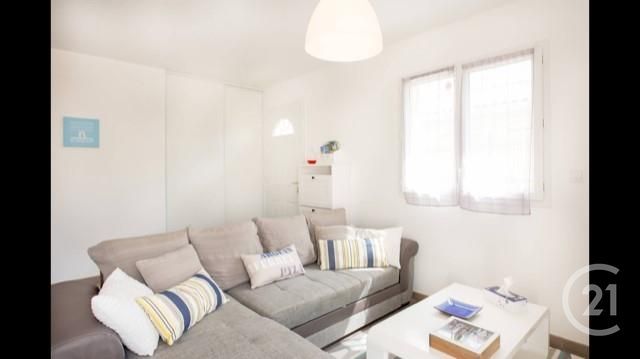 maison à vendre - 3 pièces - 62.0 m2 - ARTIGUES PRES BORDEAUX - 33 - AQUITAINE - Century 21 Entre Deux Mers maison à vendre - 3 pièces - 62.0 m2 - ARTIGUES PRES BORDEAUX - 33 - AQUITAINE - Century 21 Entre Deux Mers