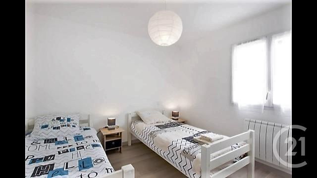 maison à vendre - 3 pièces - 62.0 m2 - ARTIGUES PRES BORDEAUX - 33 - AQUITAINE - Century 21 Entre Deux Mers maison à vendre - 3 pièces - 62.0 m2 - ARTIGUES PRES BORDEAUX - 33 - AQUITAINE - Century 21 Entre Deux Mers
