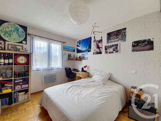 Afficher la photo en grand maison à vendre - 6 pièces - 156.0 m2 - ARTIGUES PRES BORDEAUX - 33 - AQUITAINE - Century 21 Entre Deux Mers