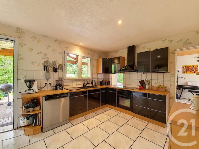 Afficher la photo en grand maison à vendre - 6 pièces - 156.0 m2 - ARTIGUES PRES BORDEAUX - 33 - AQUITAINE - Century 21 Entre Deux Mers