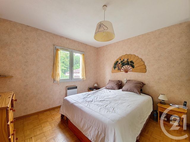 Afficher la photo en grand maison à vendre - 6 pièces - 156.0 m2 - ARTIGUES PRES BORDEAUX - 33 - AQUITAINE - Century 21 Entre Deux Mers