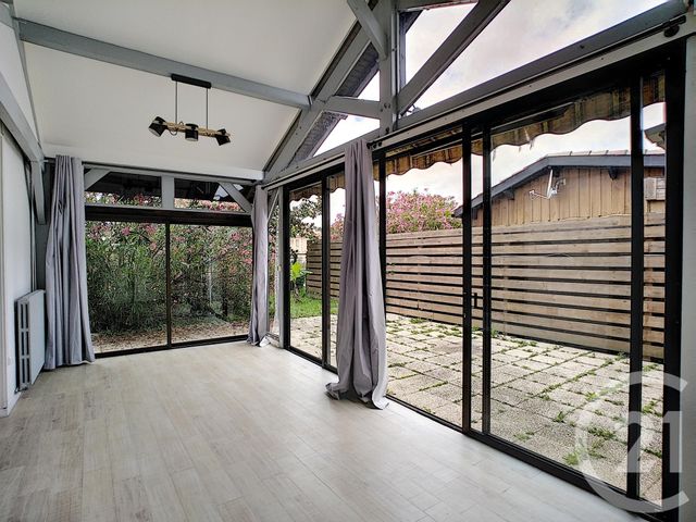 Afficher la photo en grand maison à louer - 5 pièces - 79.92 m2 - YVRAC - 33 - AQUITAINE - Century 21 Entre Deux Mers