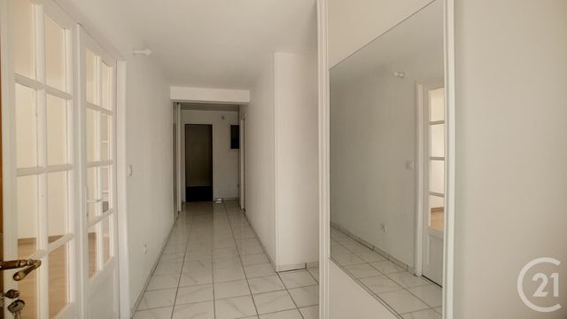 Afficher la photo en grand appartement à louer - 4 pièces - 108.0 m2 - CENON - 33 - AQUITAINE - Century 21 Entre Deux Mers