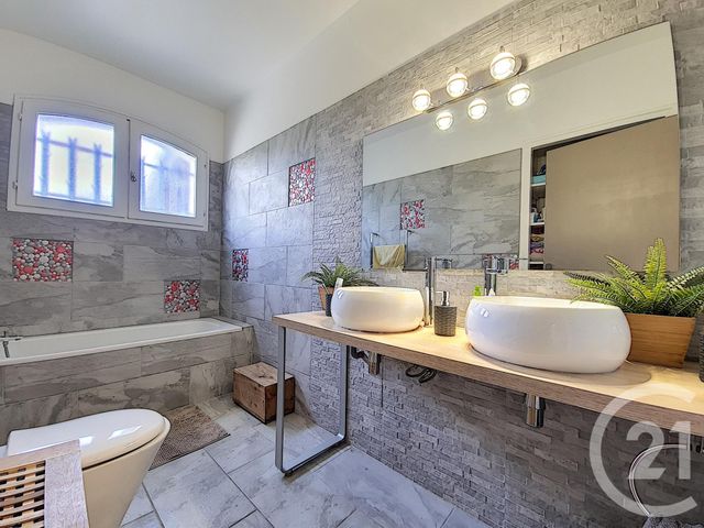 Afficher la photo en grand maison à vendre - 9 pièces - 200.0 m2 - BOULIAC - 33 - AQUITAINE - Century 21 Entre Deux Mers